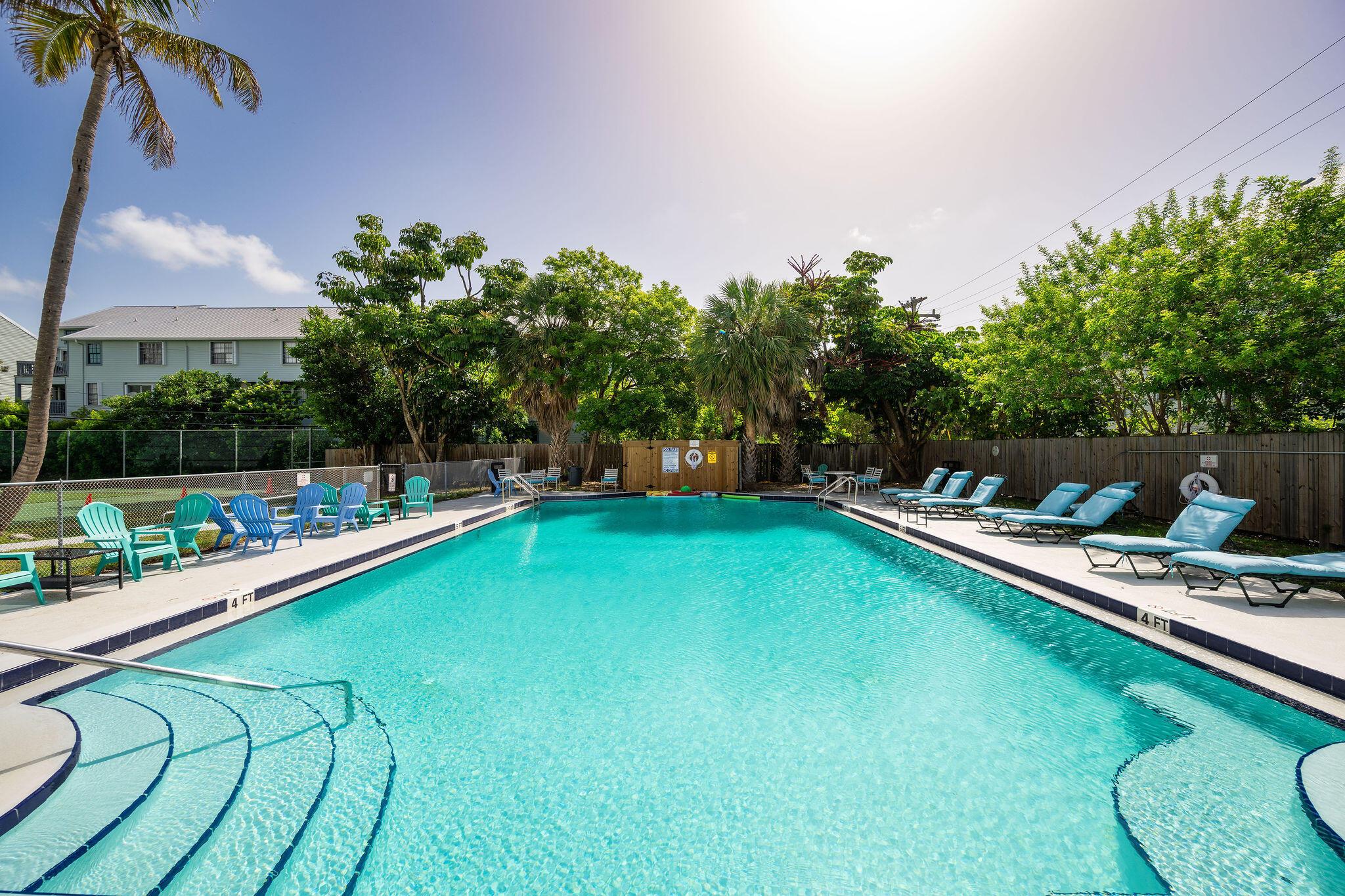 Image 2: pool