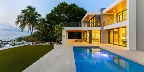 Image 2: Pool twilight