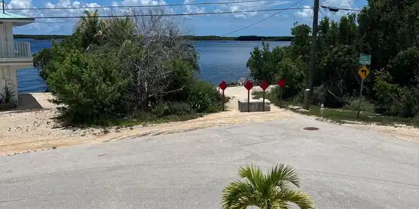 Image 3: Key Largo 2