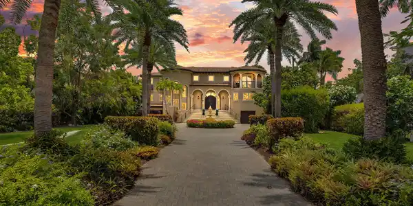 119 Coco Plum Drive