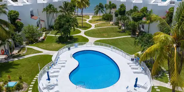 601 W Ocean Drive