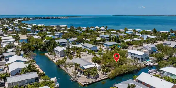Lot 13 John Silver Lane