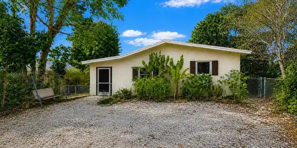 711 Sharon Place
