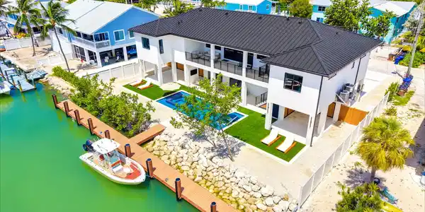 300 N Anglers Drive