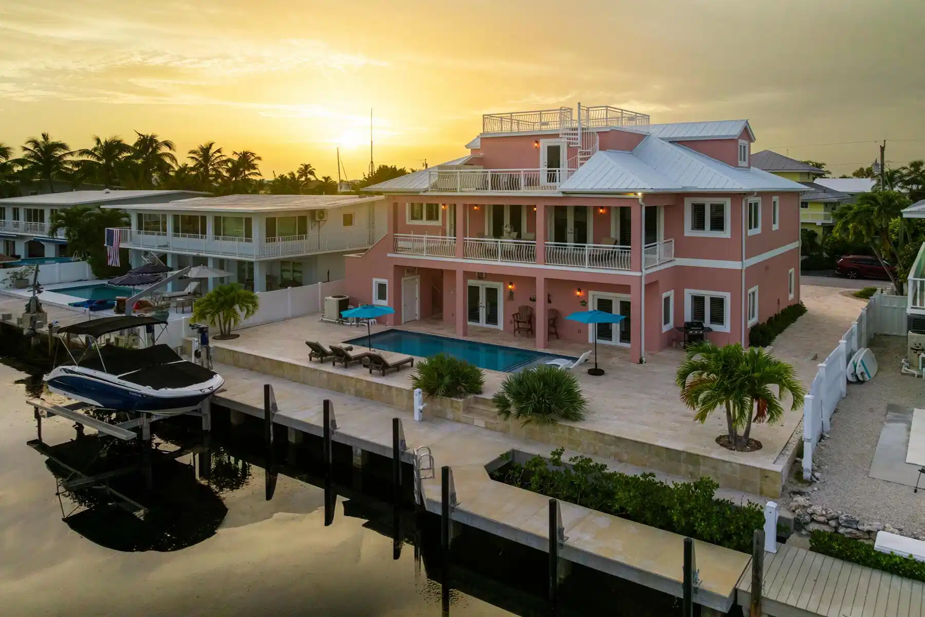 Image 1: Rear view with pool and dockage