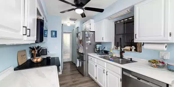 Image 3: Grassy_Key_57473_Goodley_St_2nd_Floor_Ki