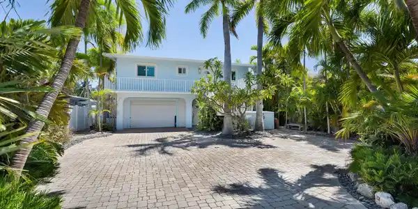 155 Plantation Avenue