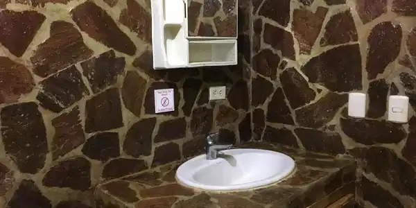 Image 3: Bathroom guesthouse