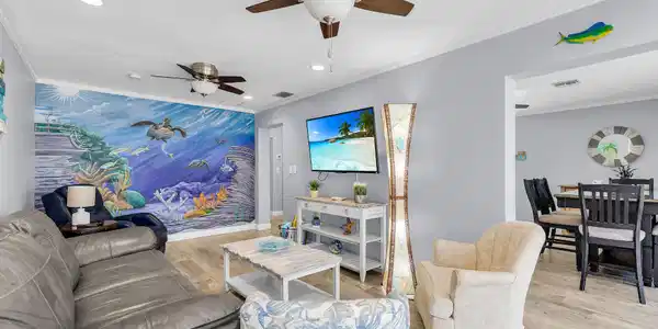 Image 2: Living Room