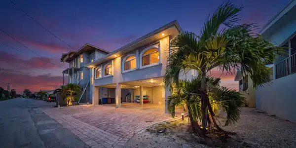 Image 2: 51 Coral Lane