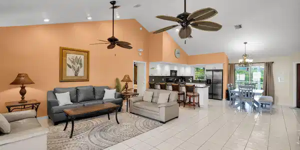 Image 3: Open Concept Living & Kitchen