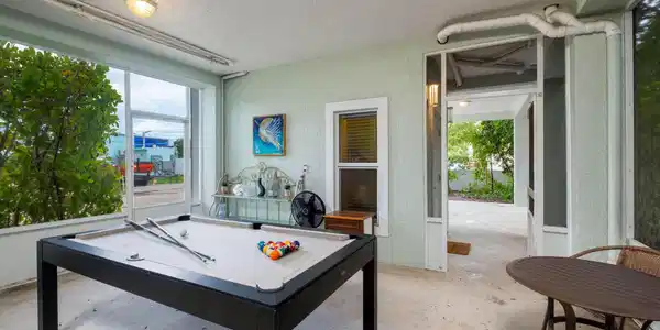 Image 2: Screened in patio