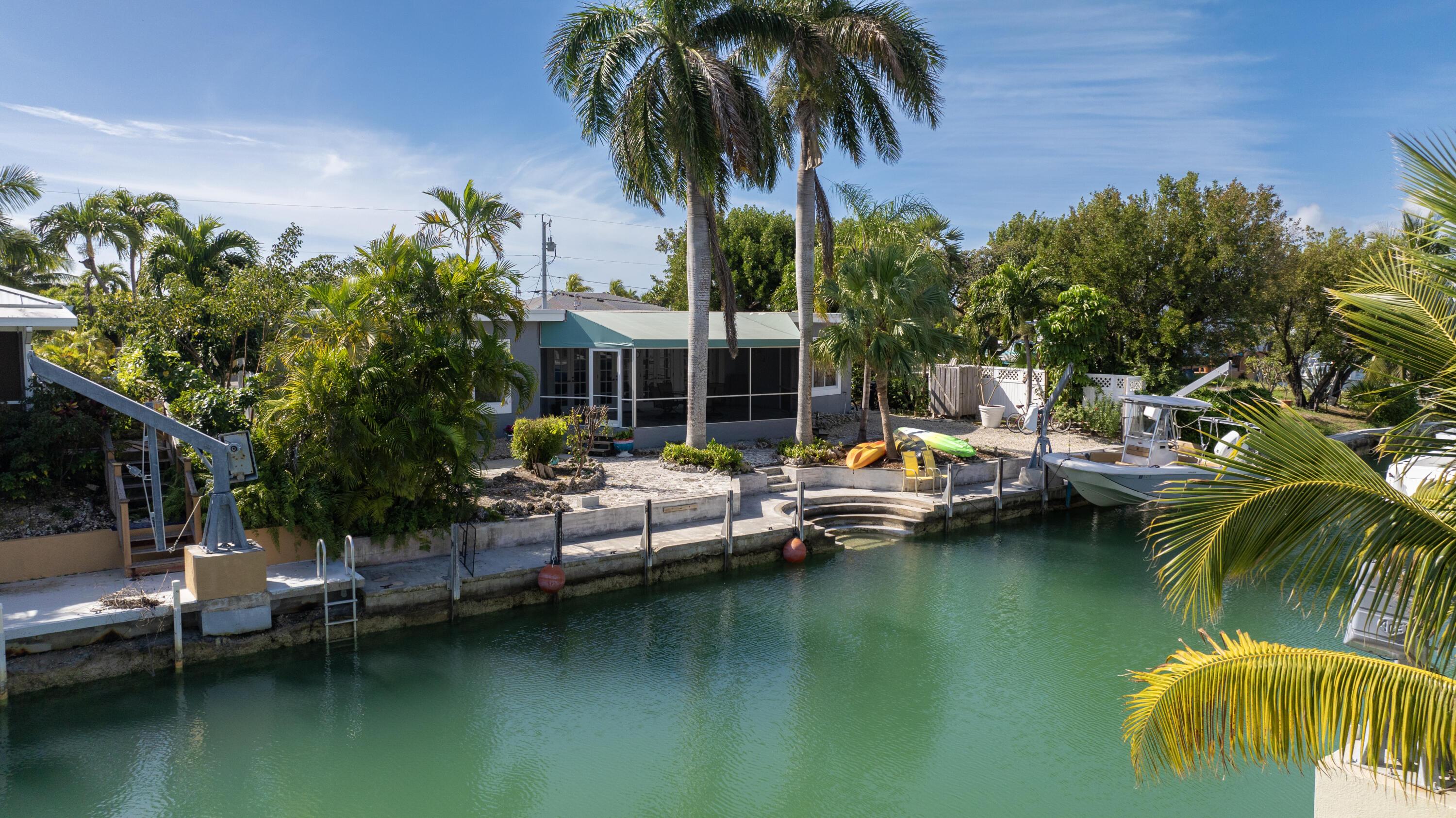 Image 2: 80 ft Concrete Dock