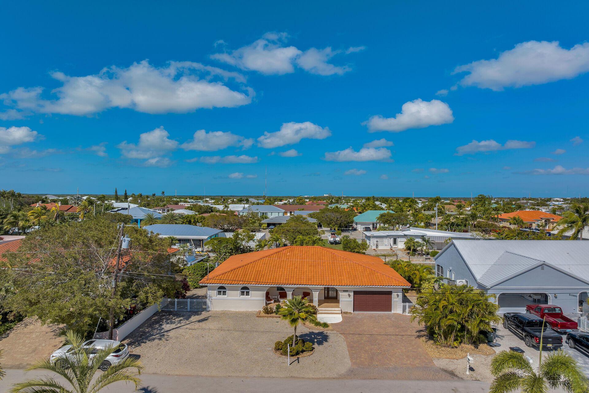 Image 2: virtual-tour-353574-mls-high-res-image-0