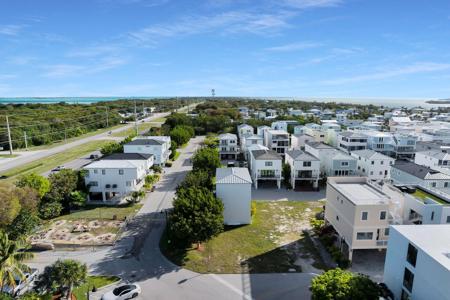 94825 overseas Highway