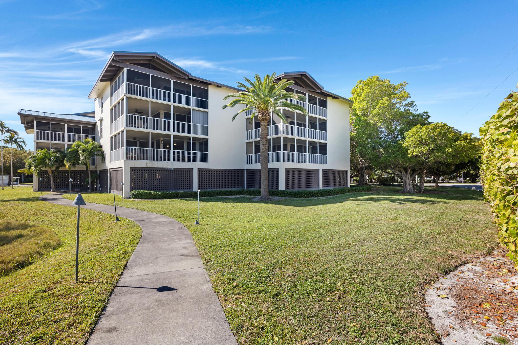 Image 2: Building 8 rear