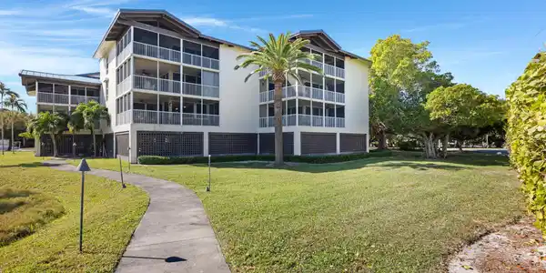 Image 2: Building 8 rear