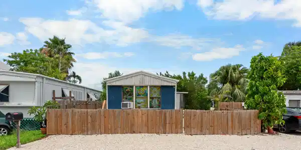 17 Palm Drive