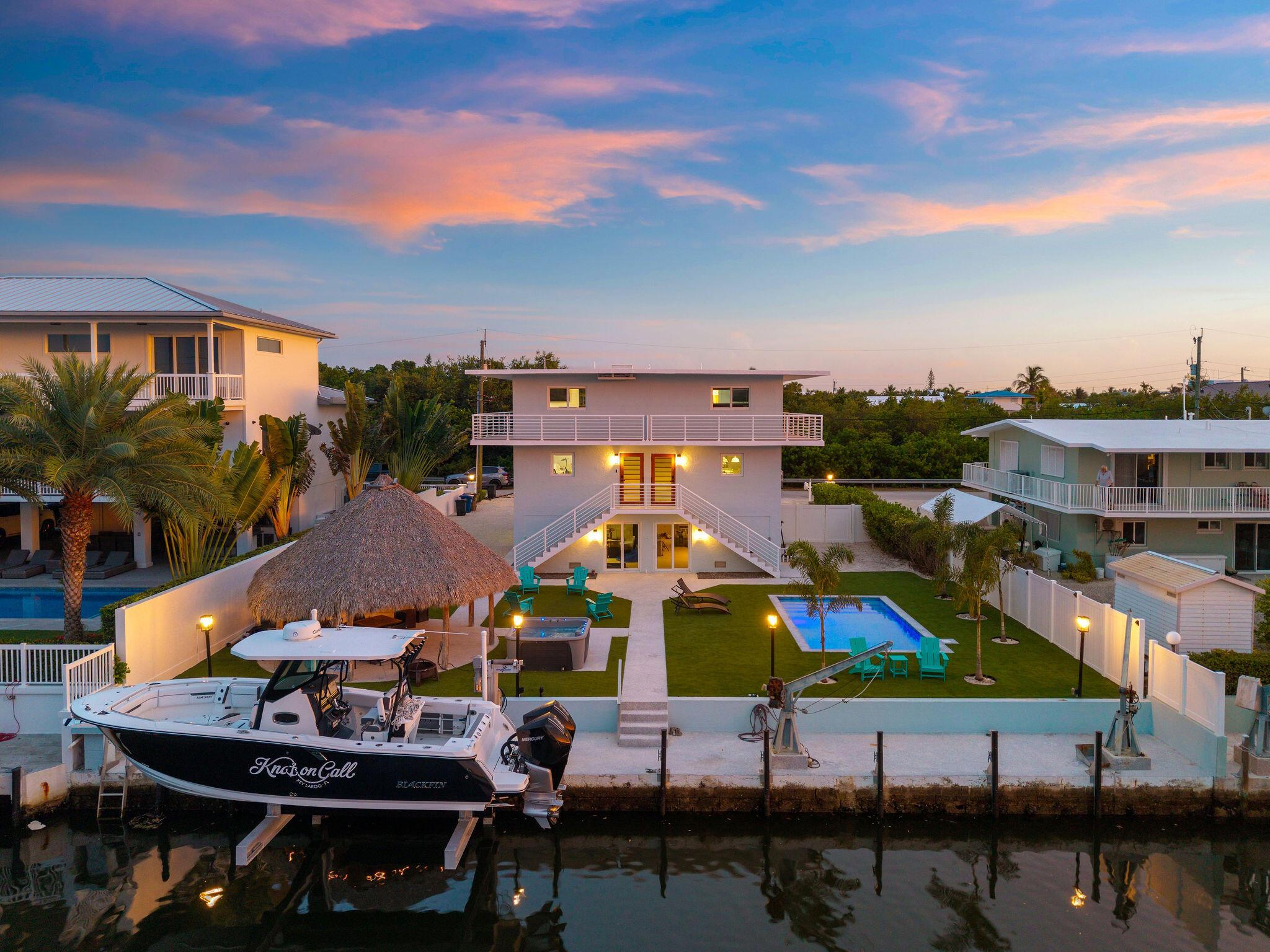 Image 1: 139 Marina Ave