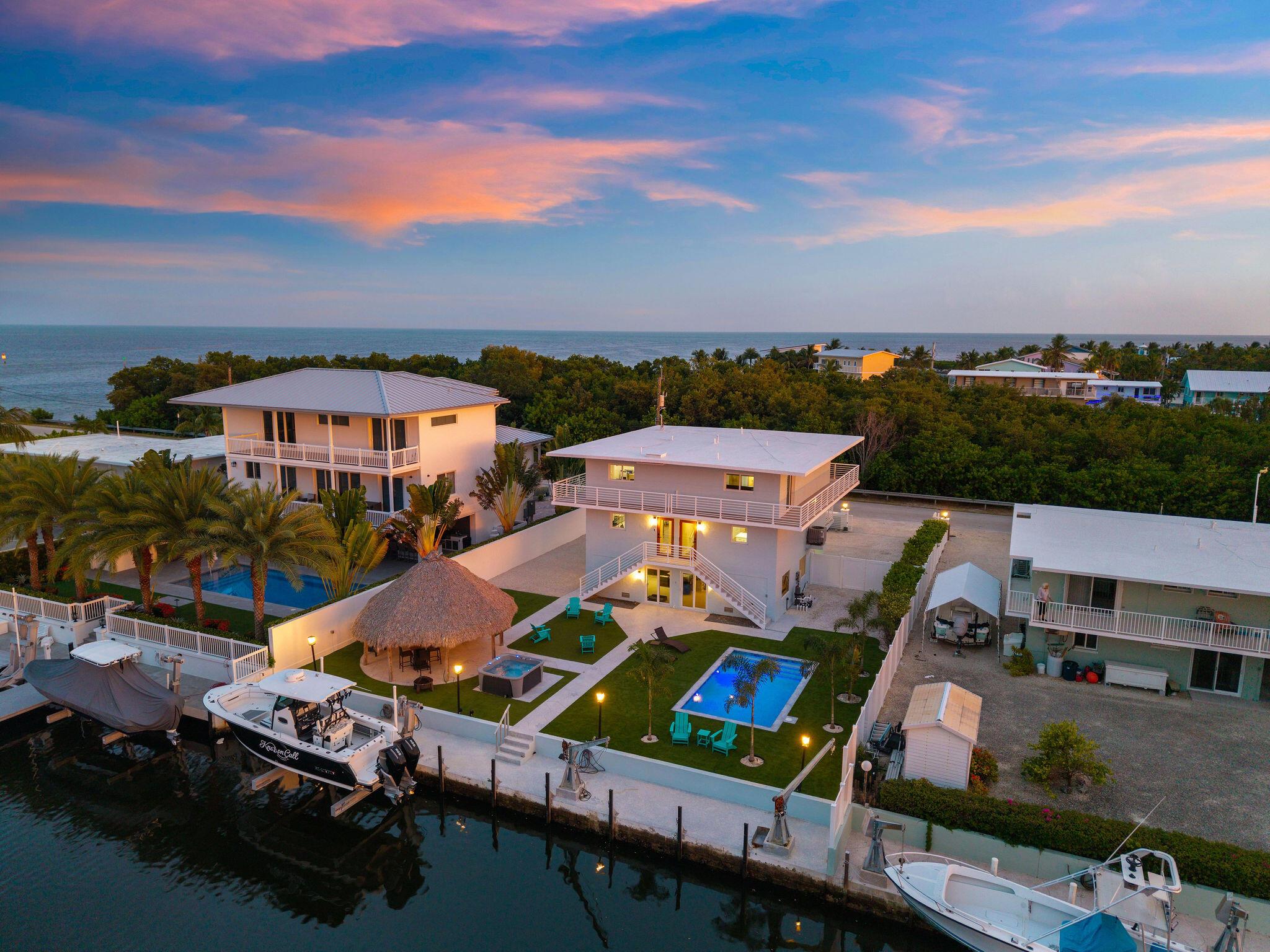 Image 2: Welcome to paradise!
