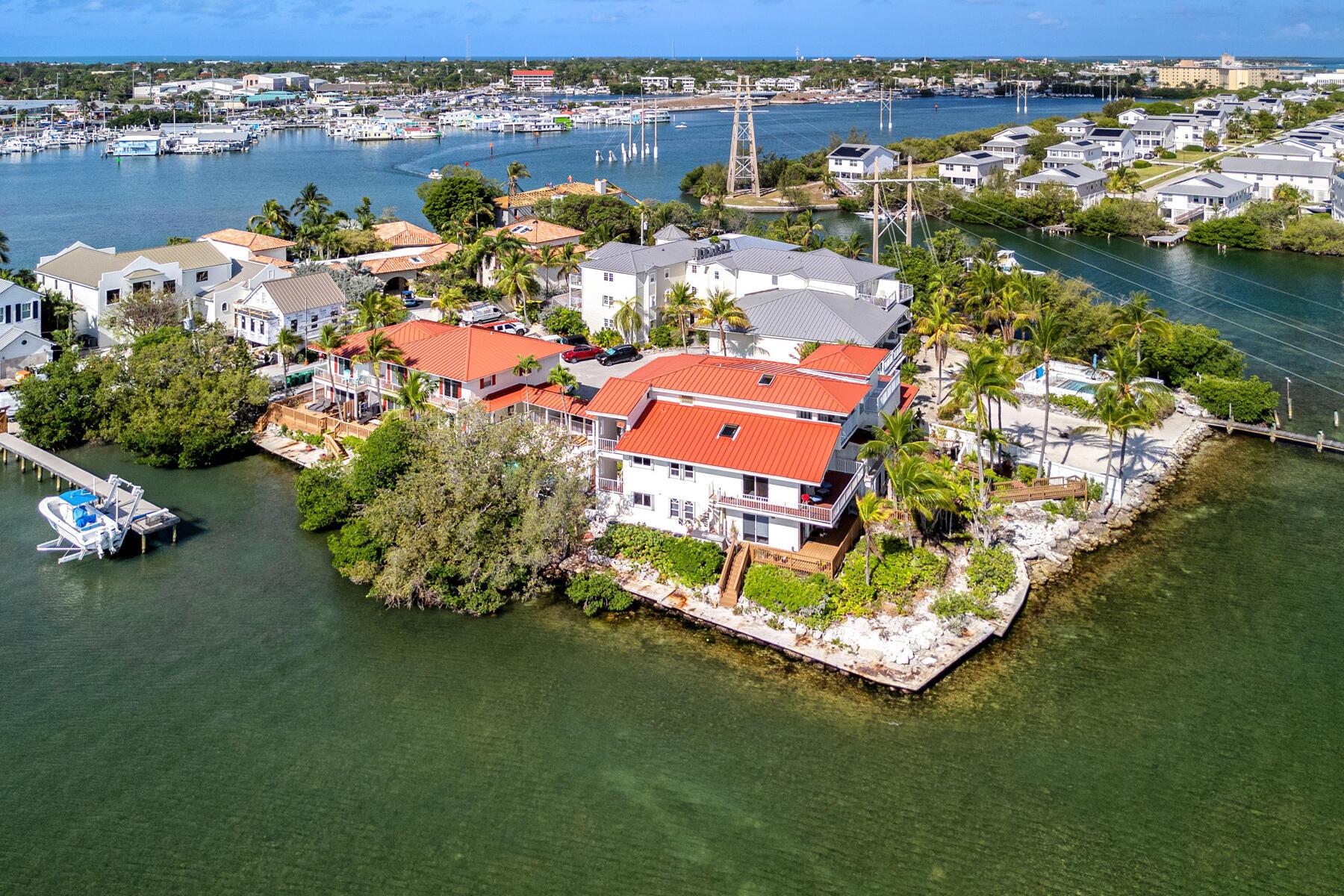 Image 2: Bay Villas