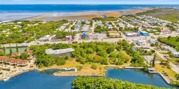 6500-6600 Overseas Highway
