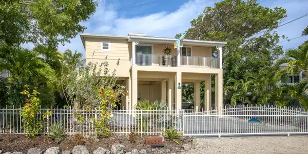 653 Indies Road