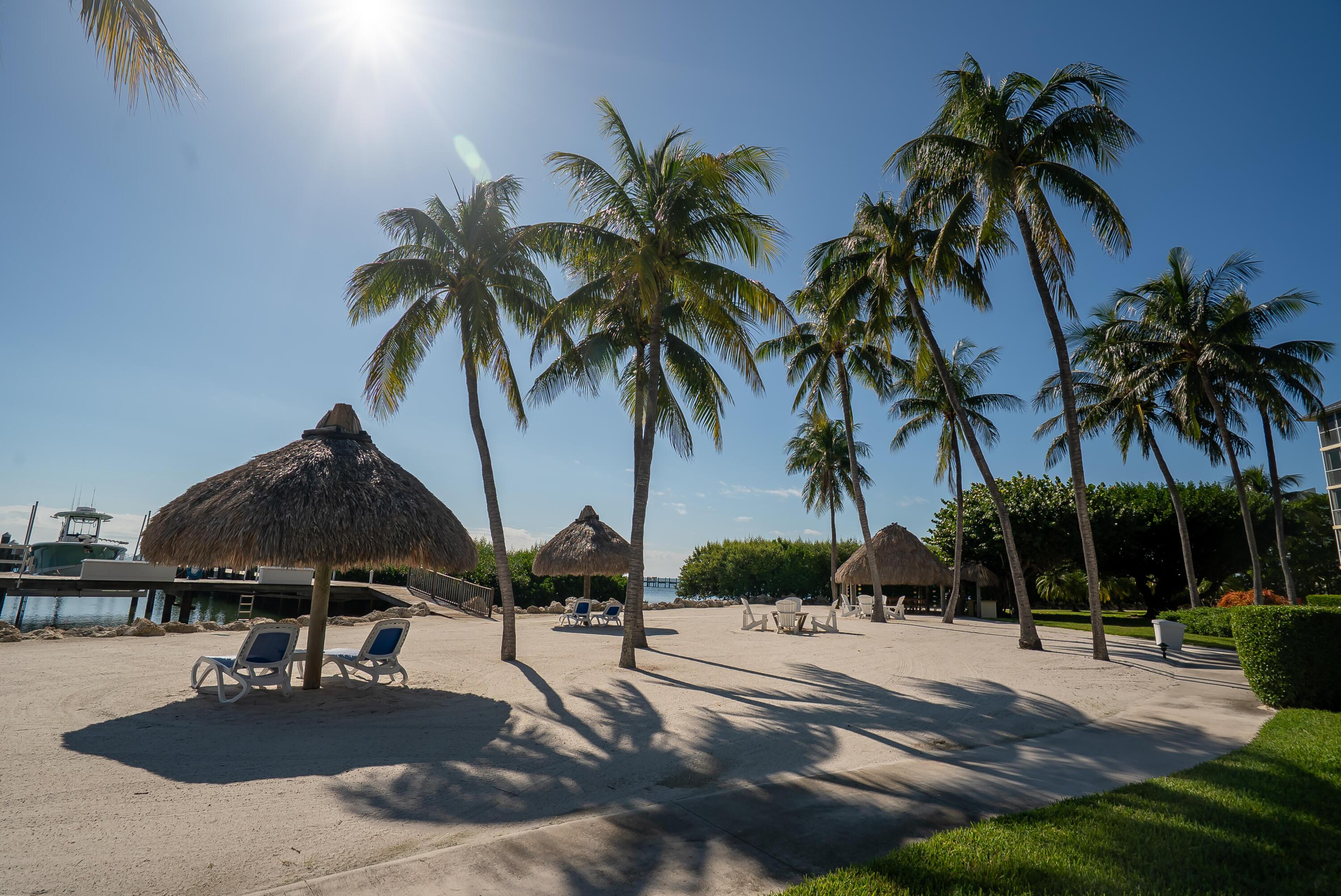 Image 3: Beach - Ocean Harbour