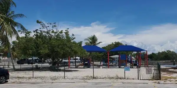 Image 4: marisela land #7