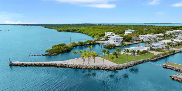 76 Ocean Drive