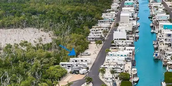 6099 Overseas Highway