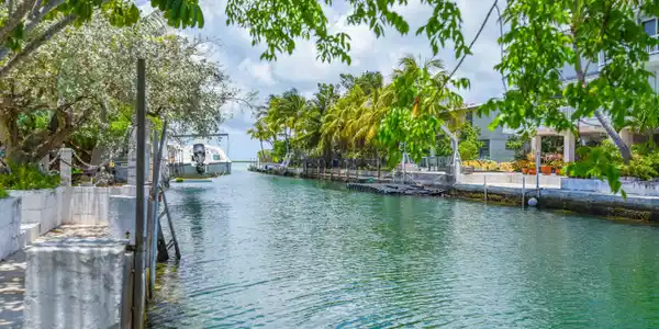 Image 3: 045-24TamarindDrive-KeyWest-FL-33040-SMA