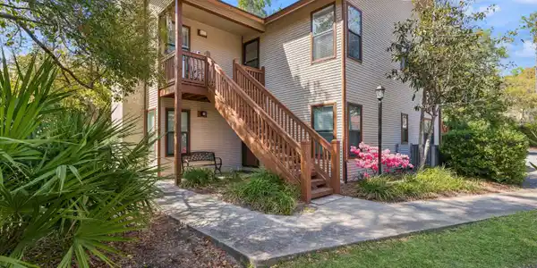 215 Harbour Oaks Drive, St. Simons GA 31522