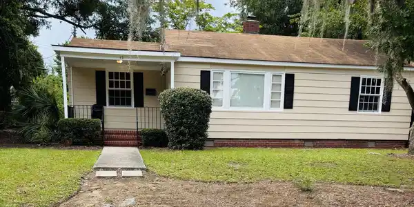 52 S Parkwood Drive, Savannah GA 31404