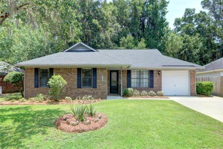 10 Candleberry Court