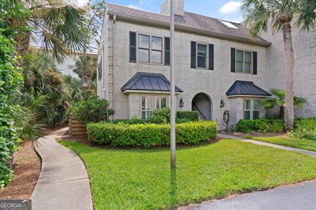 1035 Beachview Drive