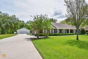 402 Brentwood Circle