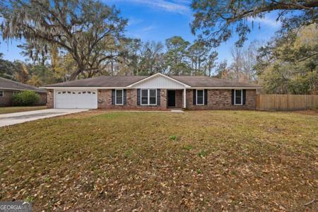 701 Leaning Oaks Drive, Savannah GA 31410