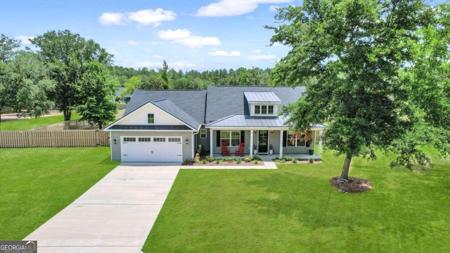 1116 NE Kyles Loop