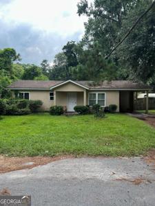 3 Lawrence Drive, Savannah GA 31406