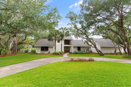 111 Driftwood Place