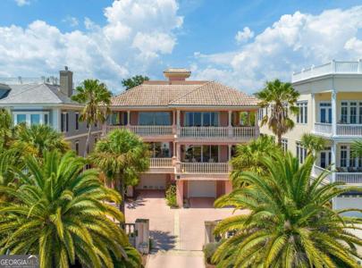 907 Beachview Drive
