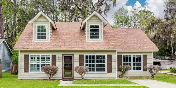 6 Jasmine Court, Savannah GA 31406