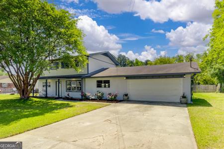 203 N Lake Drive, Brunswick GA 31525