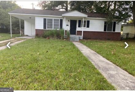 329 Manor Drive, Savannah GA 31404