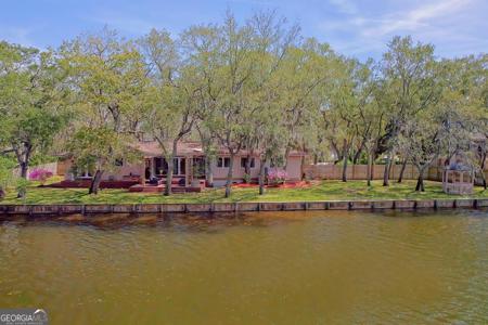 105 Driftwood Place