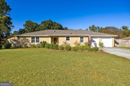 381 Powder Horn Road, St. Marys GA 31558