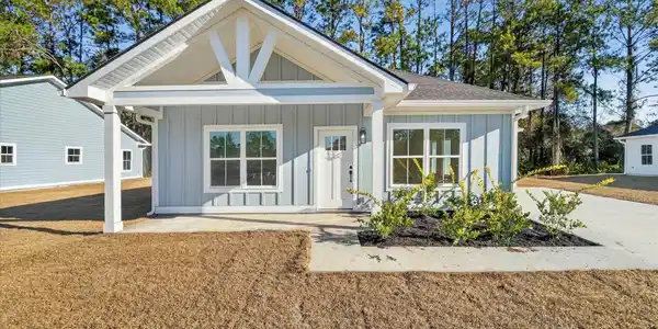 1058 Cottage Way, Darien GA 31305