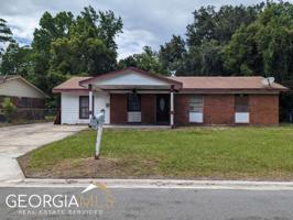 2239 Poinsettia Circle