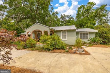 3 Stewart Avenue, St. Simons GA 31522